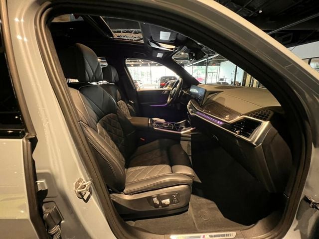 2024 BMW X7 M SportPkg/M SportProPkg/CaptainsChairs/PremiumPkg/ParkAssistPkg - 23022646 - 31