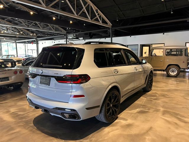 2024 BMW X7 xDrive40i's photo