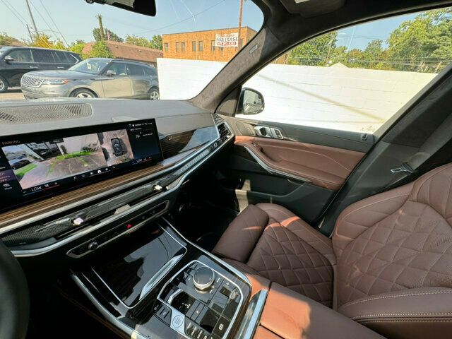 2024 BMW X7 M-SportPkg/ParkingAssistancePkg/Heated&Cooled Seats/PanoRoof/NAV - 22584040 - 29