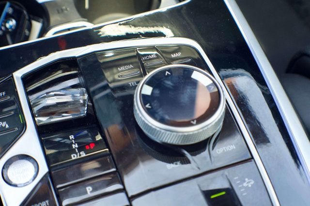 2024 BMW X7 MSRP$125075/ExecutivePkg/Heated&CooledMassagingSeats/NAV - 23008103 - 32