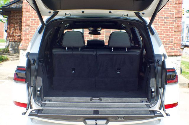 2024 BMW X7 MSRP$125075/ExecutivePkg/Heated&CooledMassagingSeats/NAV - 23008103 - 58