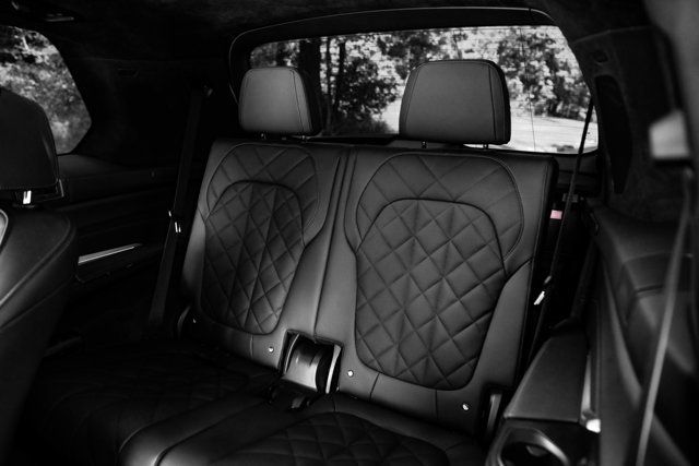 2024 BMW X7 MSRP$93690/M-SportPkg/PremiumPkg/ClimateComfortPkg/NAV - 23068114 - 20