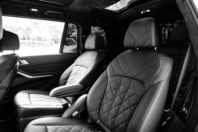 2024 BMW X7 MSRP$93690/M-SportPkg/PremiumPkg/ClimateComfortPkg/NAV - 23068114 - 21