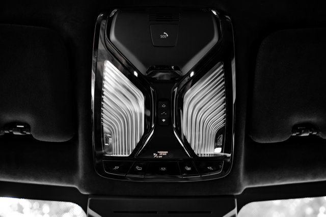 2024 BMW X7 MSRP$93690/M-SportPkg/PremiumPkg/ClimateComfortPkg/NAV - 23068114 - 39