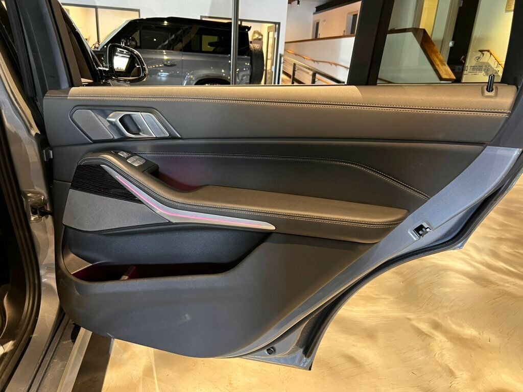 2024 BMW X7 MSRP$96670/DrivingAssistanceProPkg/M-SportProPkg/2ndRowBuckets - 22997712 - 25