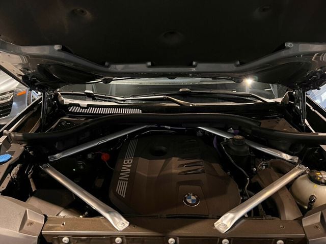 2024 BMW X7 MSRP$96670/DrivingAssistanceProPkg/M-SportProPkg/2ndRowBuckets - 22997712 - 8