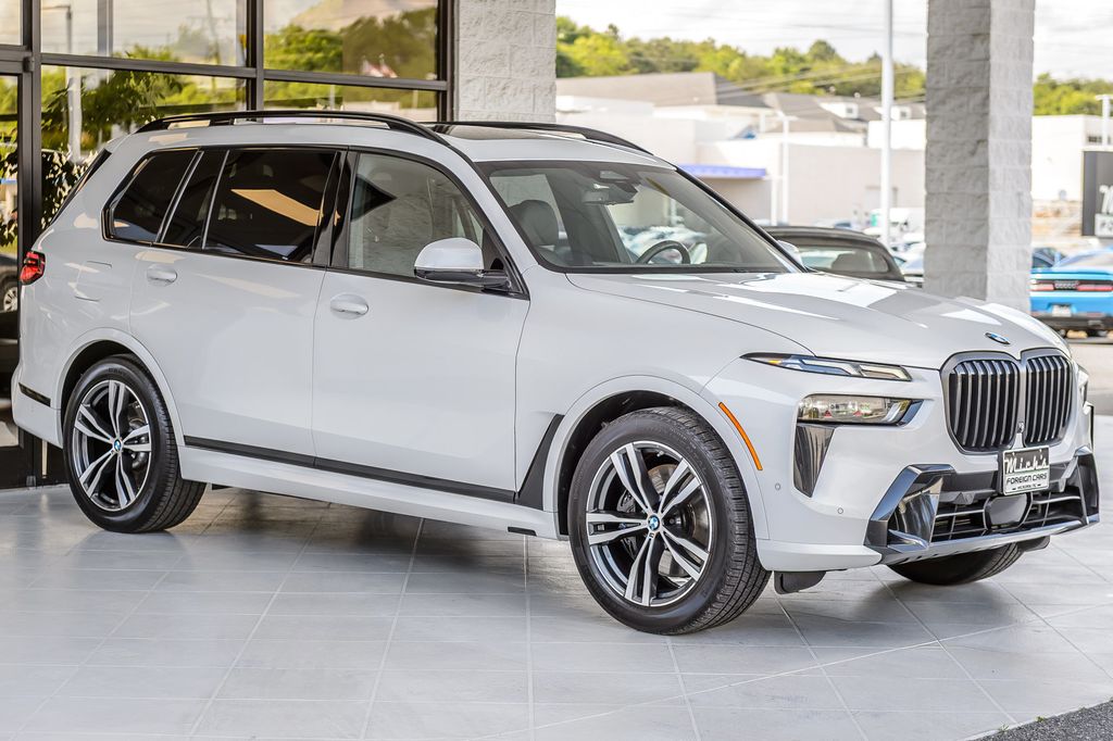 2024 BMW X7 X7 40i xDRIVE M SPORT PANO ROOF DRIVE ASSIST PRO GORGEOUS - 23020866 - 3