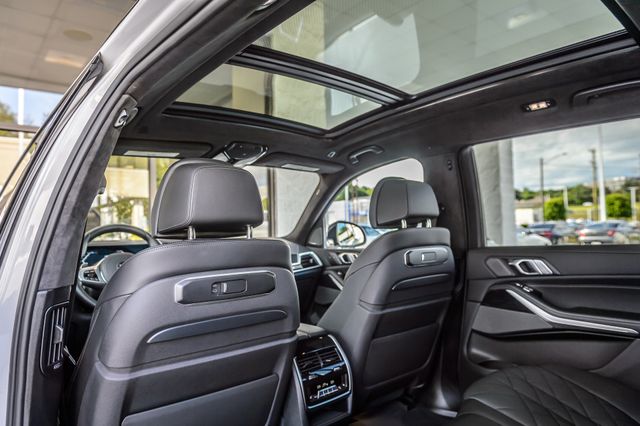 2024 BMW X7 X7 40i xDRIVE M SPORT PANO ROOF DRIVE ASSIST PRO GORGEOUS - 23020866 - 43