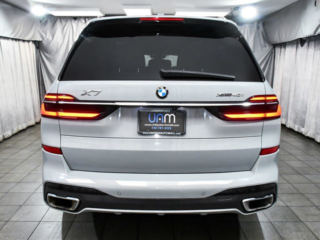 2024 BMW X7 xDrive40i's photo