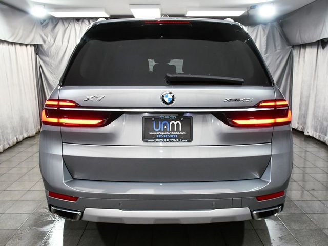 2024 BMW X7 xDrive40i's photo