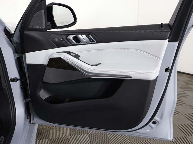 2024 BMW X7 xDrive40i Sports Activity Vehicle - 22976451 - 27