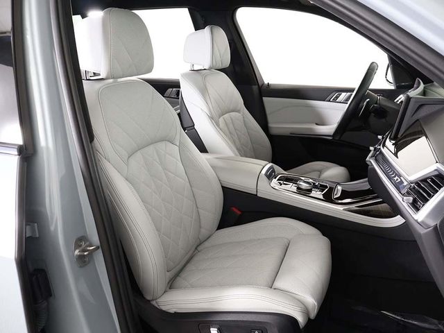 2024 BMW X7 xDrive40i Sports Activity Vehicle - 22976451 - 33