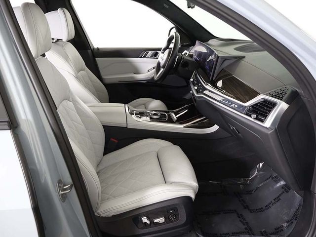 2024 BMW X7 xDrive40i Sports Activity Vehicle - 22976451 - 35