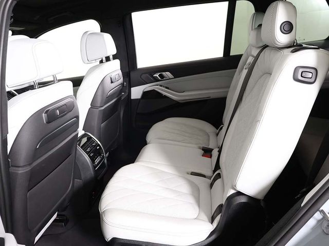 2024 BMW X7 xDrive40i Sports Activity Vehicle - 22976451 - 38