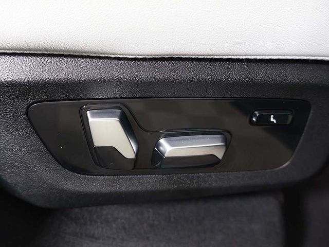 2024 BMW X7 xDrive40i Sports Activity Vehicle - 22976451 - 40