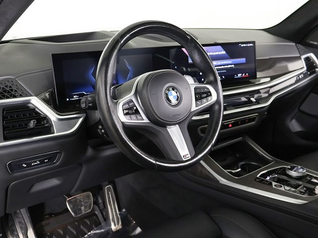 2024 BMW X7 xDrive40i Sports Activity Vehicle - 23040452 - 33