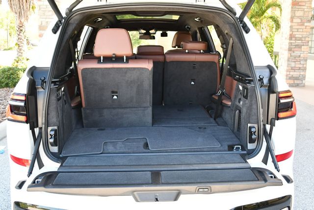 2024 BMW X7 xDrive40i Sports Activity Vehicle W/M Sport & Premium Packages - 23014756 - 17