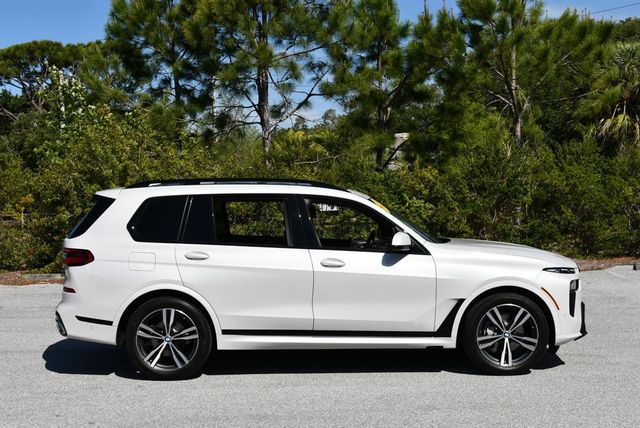 2024 BMW X7 xDrive40i Sports Activity Vehicle W/M Sport & Premium Packages - 23014756 - 32