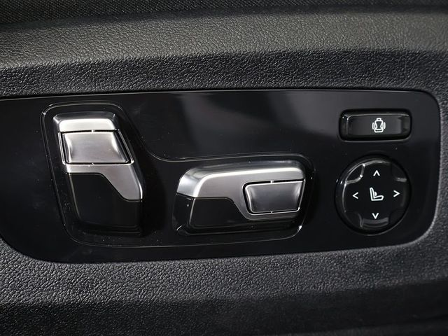 2024 BMW XM Label Red Sports Activity Vehicle - 23026931 - 38