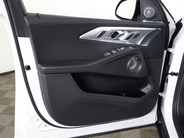 2024 BMW XM Sports Activity Vehicle - 22995585 - 25