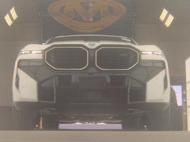 2024 BMW XM Sports Activity Vehicle - 22995585 - 2