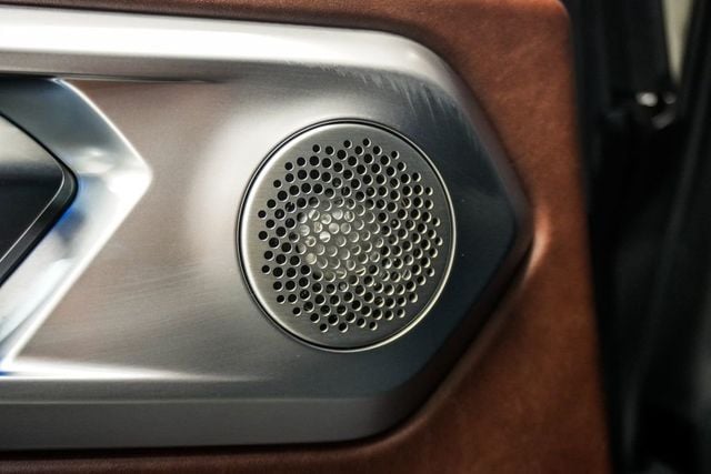 2024 BMW XM Sports Activity Vehicle - 22985125 - 10