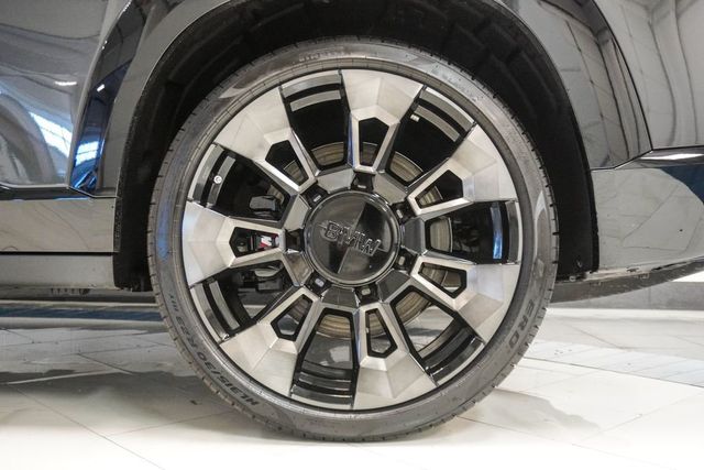 2024 BMW XM Sports Activity Vehicle - 22985125 - 42
