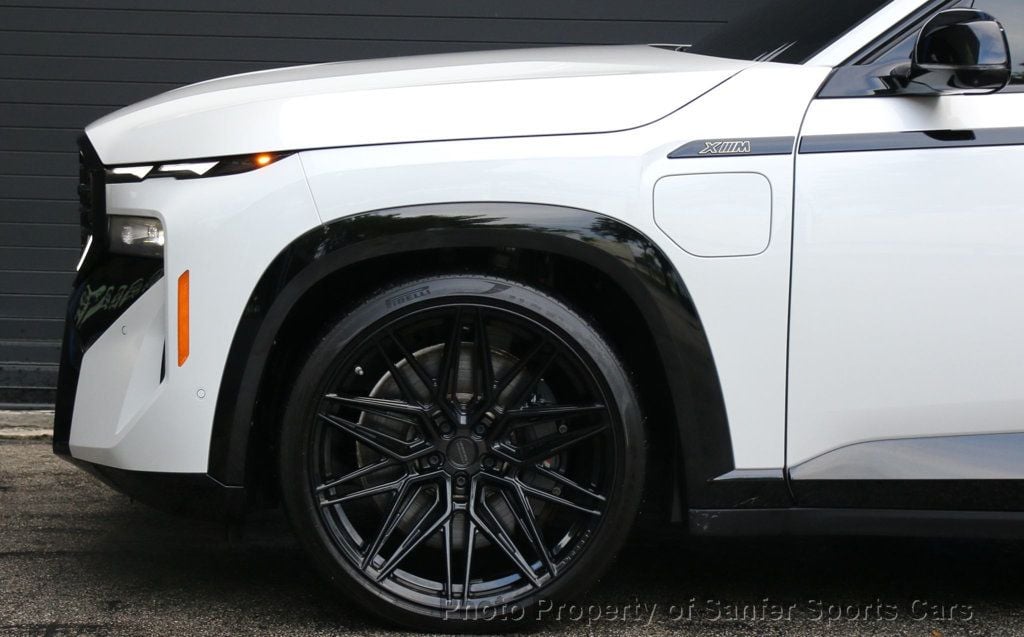 2024 BMW XM Sports Activity Vehicle - 22937624 - 18