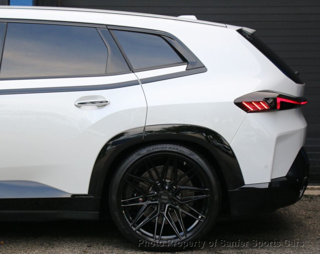 2024 BMW XM Sports Activity Vehicle - 22937624 - 21