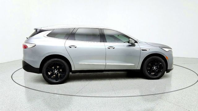 2024 Buick Enclave FWD 4dr Essence Sport Touring Edition w/ 20'' Black Wheels - 23100355 - 3