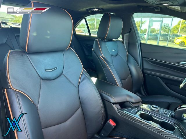 2024 Cadillac CT4 V-Series Sedan 4D - 23098313 - 26