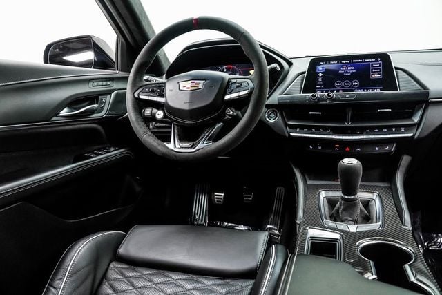 2024 Cadillac CT4-V 4dr Sedan Blackwing - 22981963 - 17