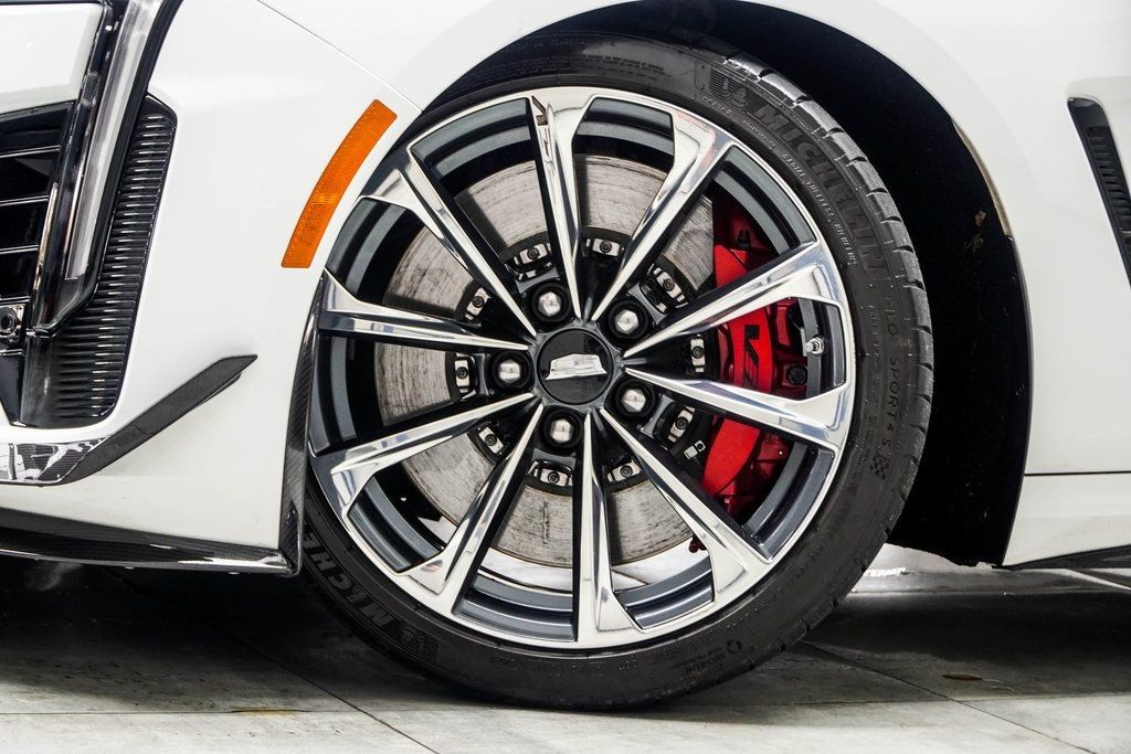 2024 Cadillac CT4 photo 3