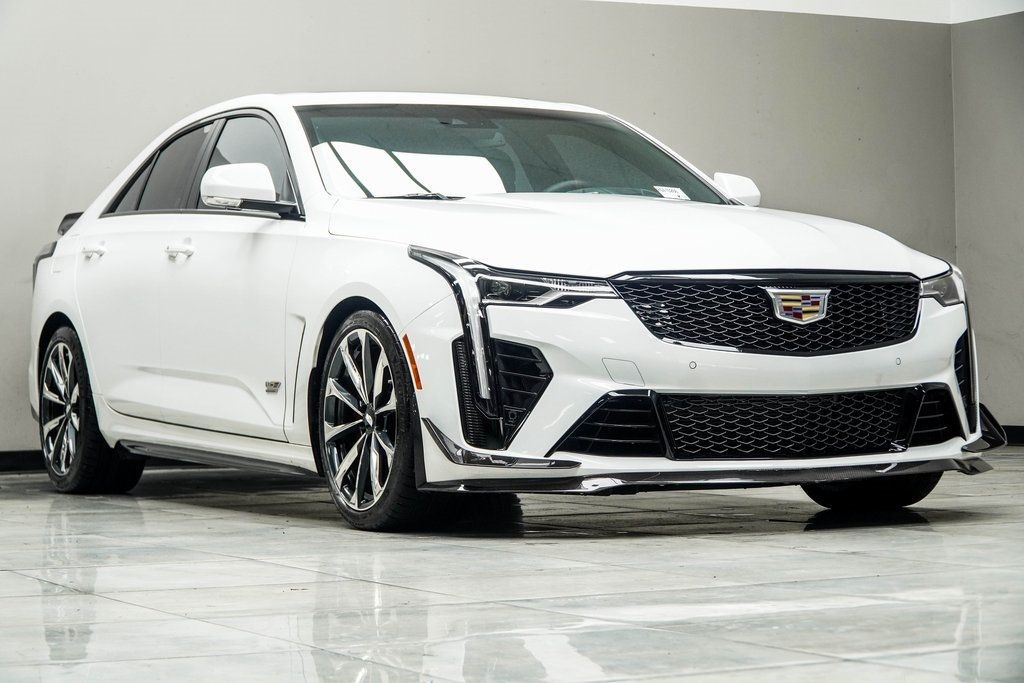 2024 Cadillac CT4 photo 4