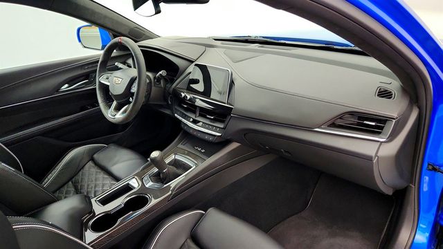 2024 Cadillac CT4-V 4dr Sedan Blackwing - 23032120 - 24