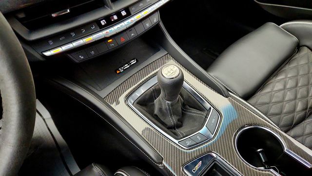 2024 Cadillac CT4-V 4dr Sedan Blackwing w/ High End Leather Seating & Technology Pkg - 23030993 - 15