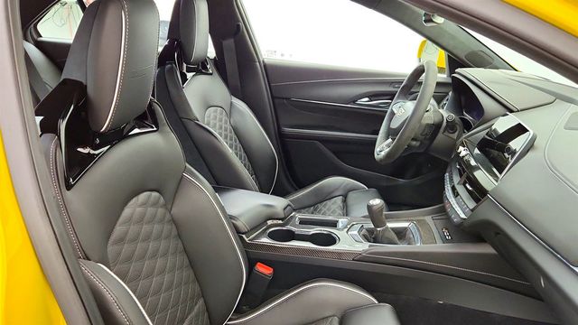 2024 Cadillac CT4-V 4dr Sedan Blackwing w/ High End Leather Seating & Technology Pkg - 23031163 - 24