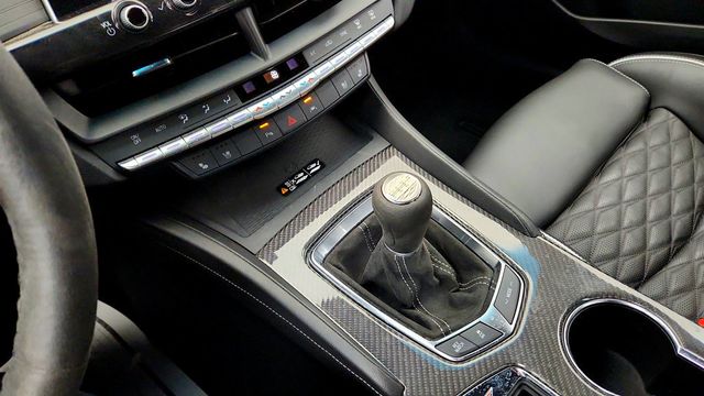2024 Cadillac CT4-V 4dr Sedan Blackwing w/ High End Leather Seating & Technology Pkg - 23031165 - 15