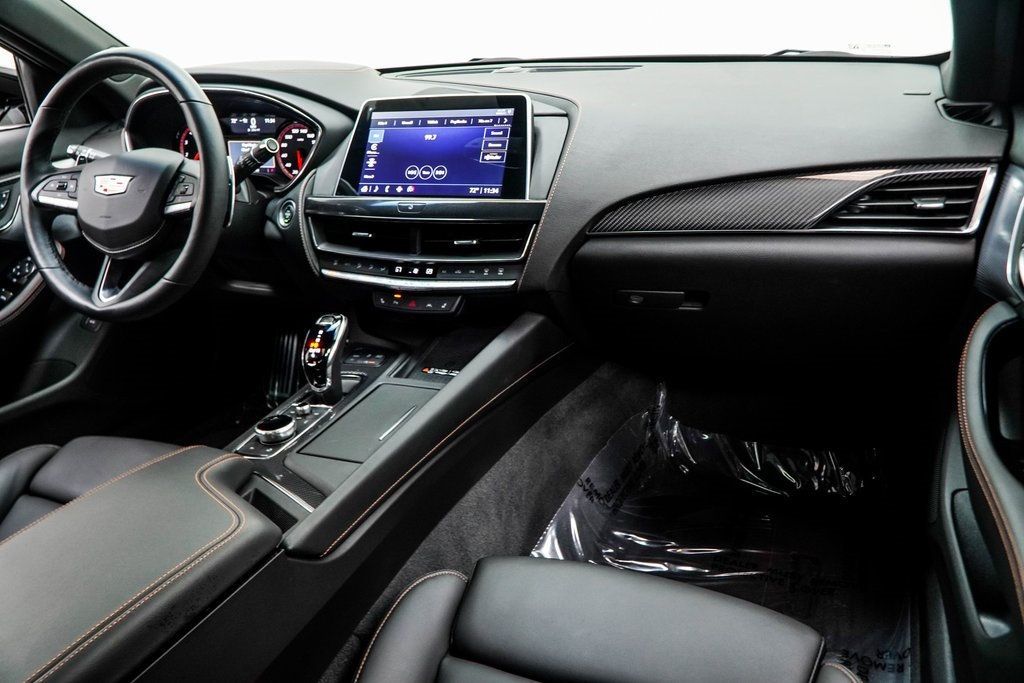 2024 Cadillac CT5 V photo 17