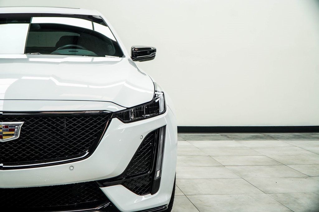 2024 Cadillac CT5 V photo 4