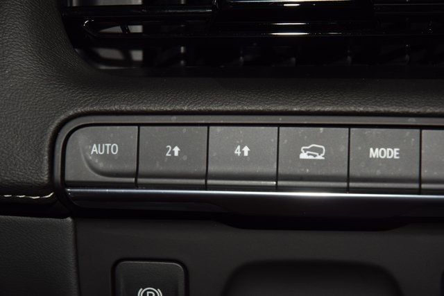 2024 Cadillac Escalade 4WD 4dr Premium Luxury - 22925685 - 37