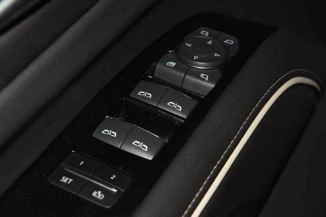 2024 Cadillac Escalade 4WD 4dr Premium Luxury - 22925685 - 49