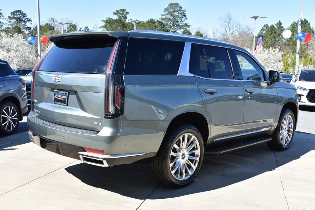 2024 Cadillac Escalade Premium Luxury photo 10