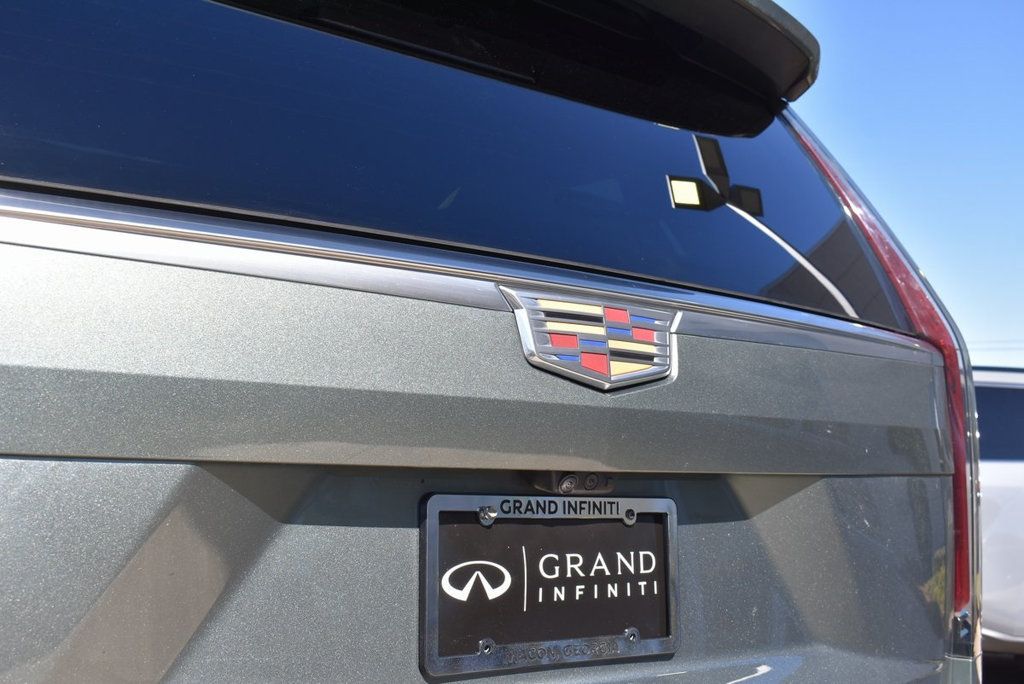 2024 Cadillac Escalade Premium Luxury photo 13