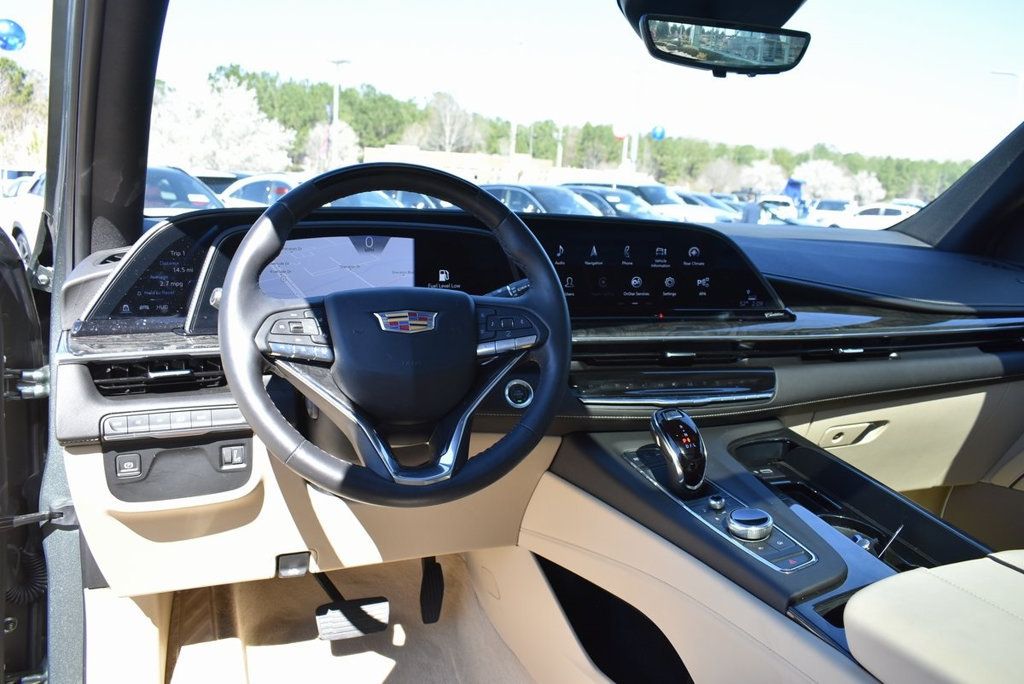2024 Cadillac Escalade Premium Luxury photo 15