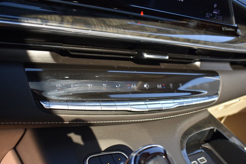 2024 Cadillac Escalade Premium Luxury photo 22