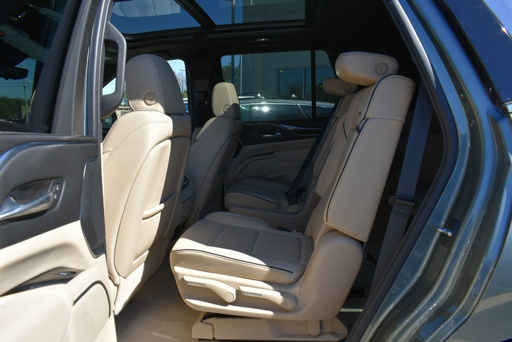 2024 Cadillac Escalade Premium Luxury photo 34