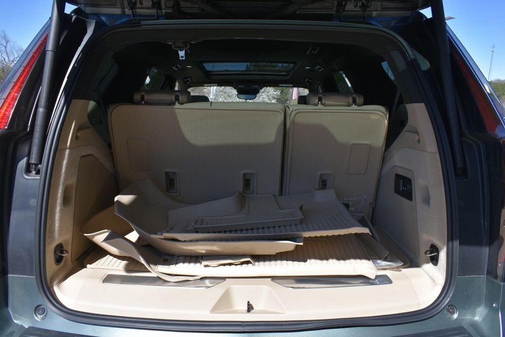 2024 Cadillac Escalade Premium Luxury photo 38