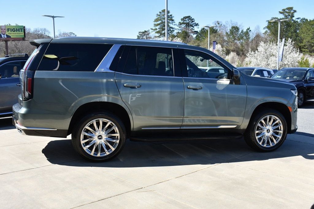 2024 Cadillac Escalade Premium Luxury photo 9