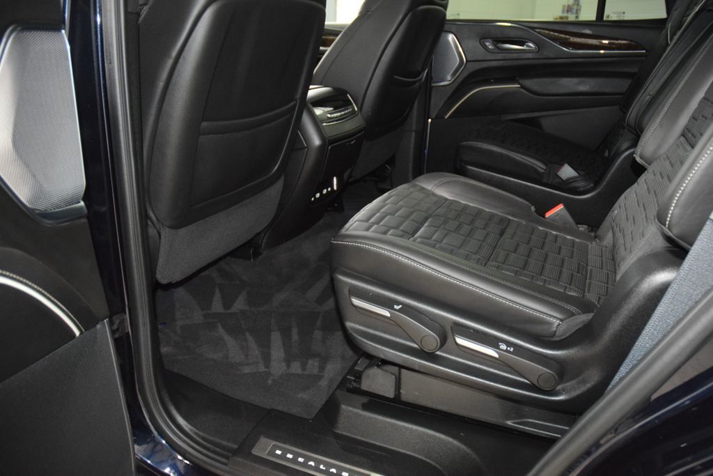 2024 Cadillac Escalade 4WD 4dr Premium Luxury Platinum - 22967221 - 42